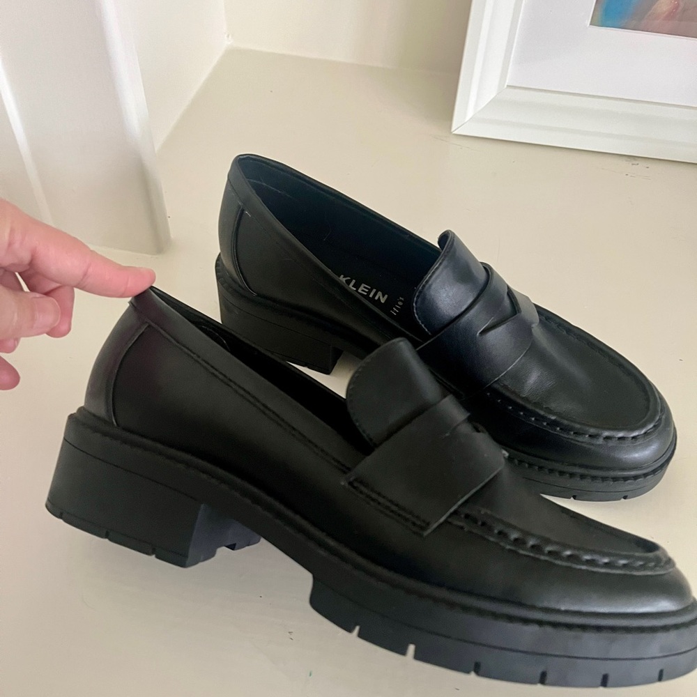 Anne Klein Black Penny Loafers 8
